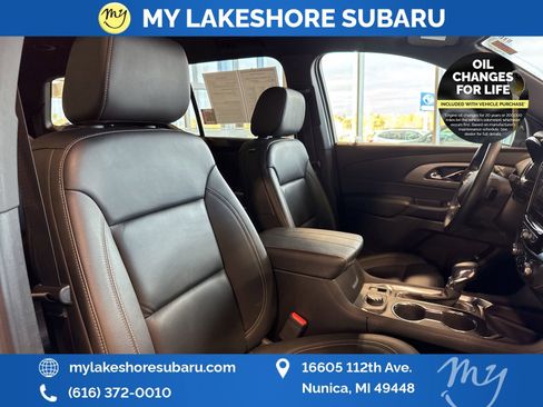 Used 2023 Chevrolet Traverse LT image 28