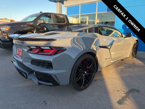 Used 2025 Chevrolet Corvette Z06 image 3