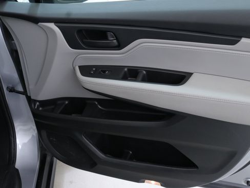 Used 2023 Honda Odyssey EX-L image 33