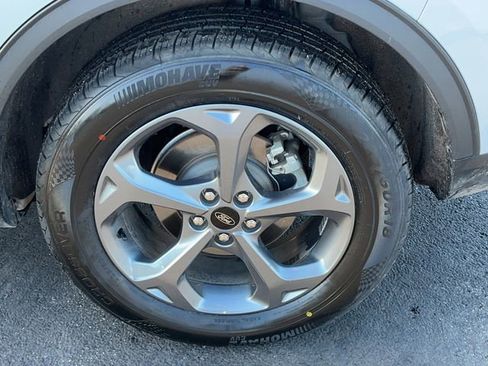 Used 2025 Ford Escape ST-Line Select image 9