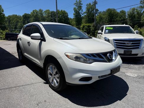 Used 2014 Nissan Murano S FWD image 3