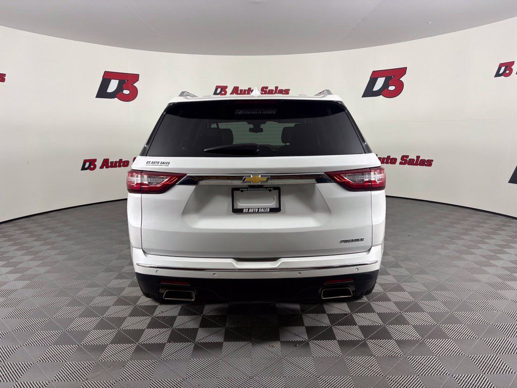 Used 2019 Chevrolet Traverse Premier w/ Driver Confidence II Package FWD image 5
