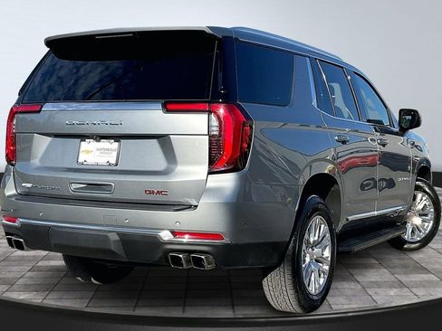 Used 2025 GMC Yukon Denali image 2