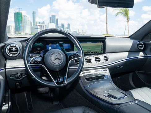 Used 2023 Mercedes-Benz E 350 4MATIC Sedan image 27