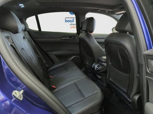 Used 2022 Alfa Romeo Stelvio Ti image 17