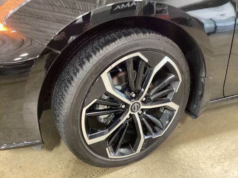 Certified 2023 Nissan Altima 2.5 SR AWD/4WD image 14