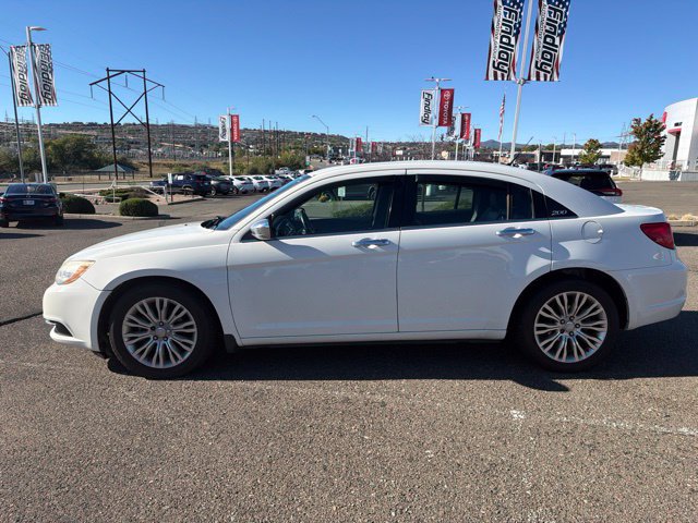 Used 2011 Chrysler 200 Limited FWD image 6