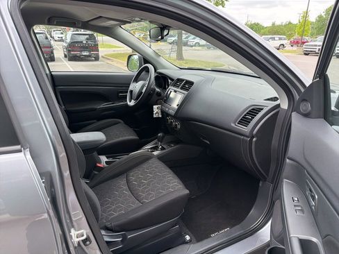 Used 2024 Mitsubishi Outlander Sport ES image 21