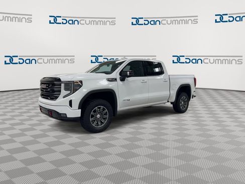 Used 2025 GMC Sierra 1500 AT4 AWD/4WD image 4