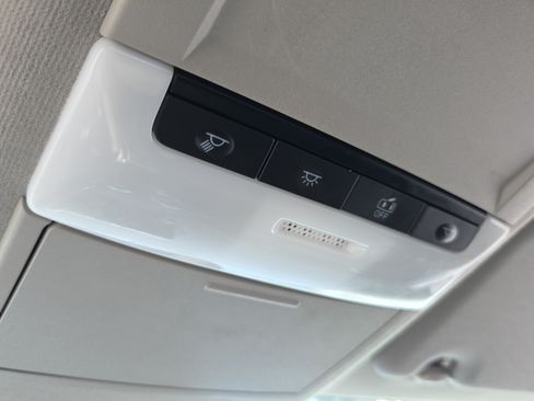 Used 2023 Nissan Sentra SV FWD image 25
