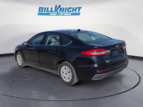 Used 2020 Ford Fusion S image 3