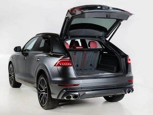 Certified 2022 Audi SQ8 Prestige w/ Prestige Package AWD/4WD image 6