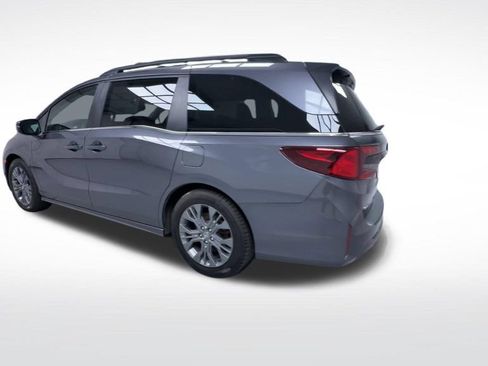 Used 2025 Honda Odyssey Touring image 7