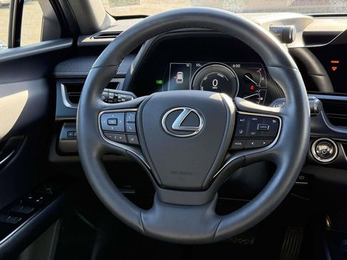 Used 2023 Lexus UX 250h F Sport image 8