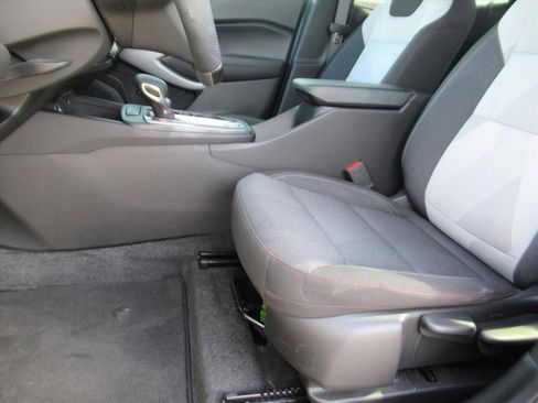 Certified 2024 Chevrolet Trax RS w/ Driver Confidence Package image 14