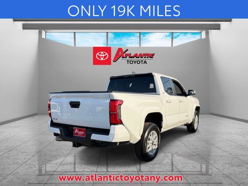 Used 2024 Toyota Tacoma SR5 image 5