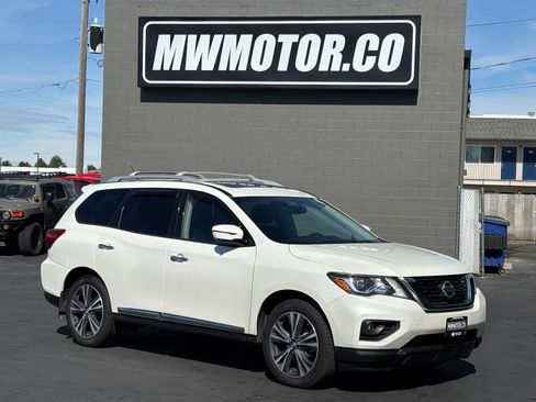 Used 2018 Nissan Pathfinder Platinum AWD/4WD image 1
