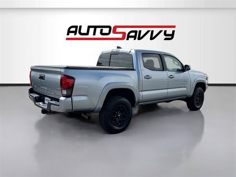 Used 2023 Toyota Tacoma SR5 w/ Technology Package image 7