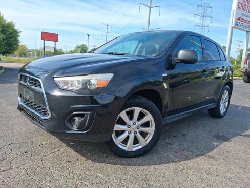 Used 2015 Mitsubishi Outlander Sport ES FWD image 1