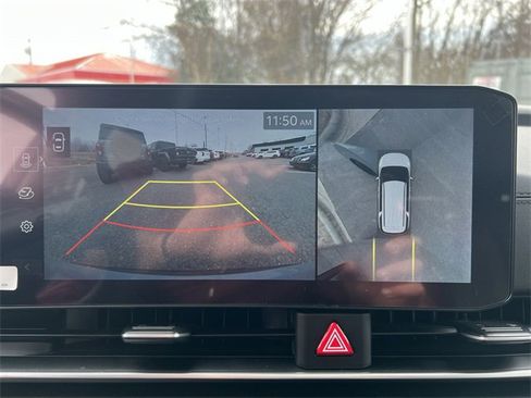 Certified 2025 Kia Carnival SX w/ SX Dark Edition Package image 17