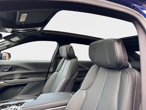 New 2025 Cadillac Lyriq Sport image 17
