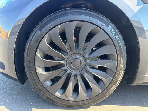 Used 2024 Tesla Model 3 Long Range AWD/4WD image 9