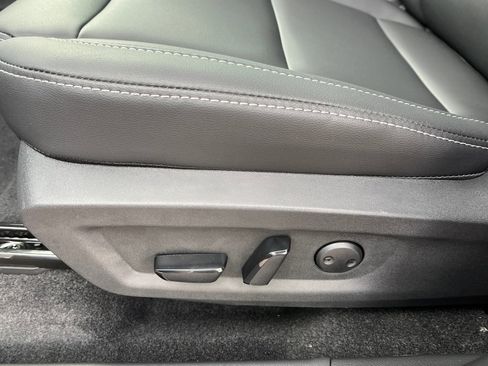 New 2025 Nissan Murano SL image 10