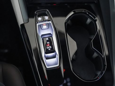 New 2025 Audi Q5 Premium Plus image 17