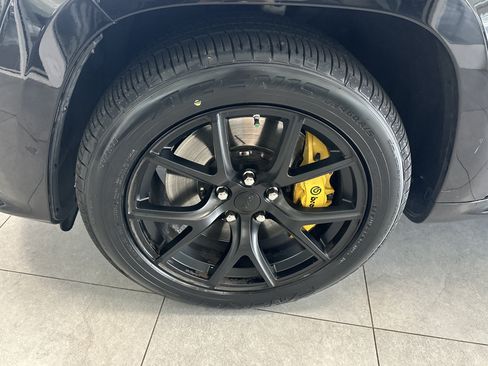 Used 2020 Jeep Grand Cherokee Trackhawk AWD/4WD image 13