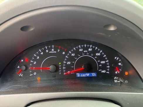 Used 2010 Toyota Camry LE FWD image 18