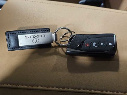 Used 2024 Lexus RX 350 Premium w/ Convenience Package image 40