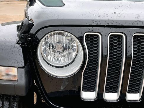 Certified 2023 Jeep Wrangler Unlimited Sahara AWD/4WD image 25