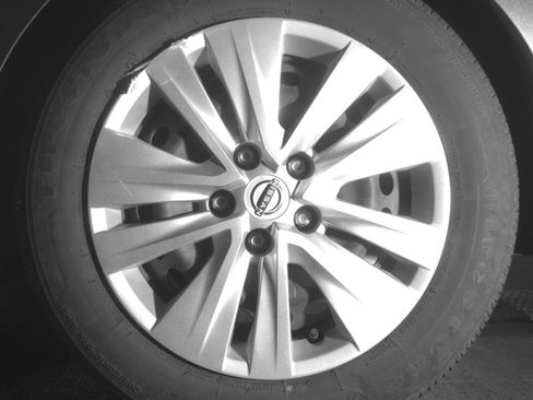 Used 2025 Nissan Sentra S FWD image 14