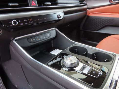 New 2026 Kia Carnival SX image 6