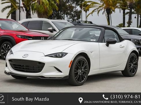 New 2026 MAZDA MX-5 Miata Club w/ Interior Package RWD image 3