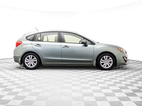 Used 2016 Subaru Impreza 2.0i Premium image 8
