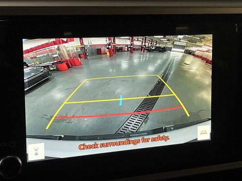 Used 2024 Toyota Tundra Limited w/ Power Package AWD/4WD image 24