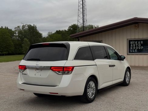 Used 2014 Honda Odyssey LX image 9