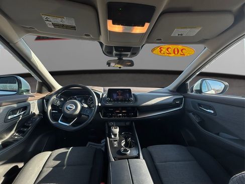 Used 2023 Nissan Rogue SV image 26