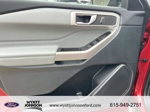 Certified 2022 Ford Explorer XLT w/ Equipment Group 202A AWD/4WD image 28