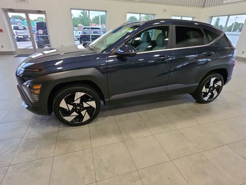 Used 2024 Hyundai Kona Limited AWD/4WD image 14