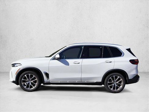 Used 2026 BMW X5 xDrive40i AWD/4WD image 11