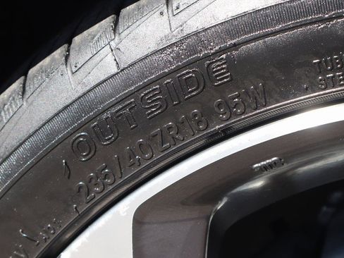 Used 2019 Honda Civic Touring image 39