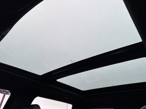 Used 2018 Ford F150 Lariat w/ Equipment Group 502A Luxury image 19