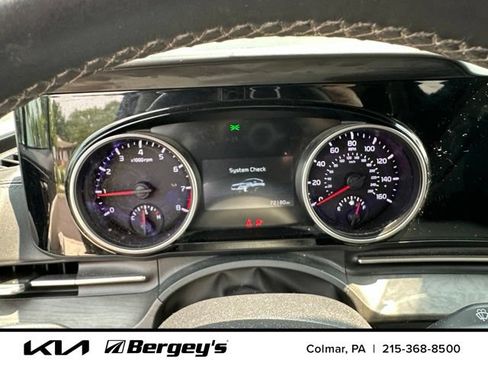 Used 2022 Kia Carnival SX FWD image 8
