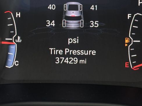 Used 2025 Jeep Compass Limited AWD/4WD image 29