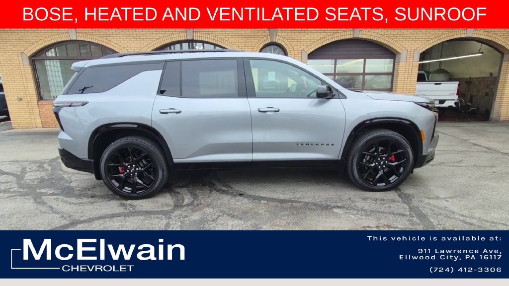 Used 2024 Chevrolet Traverse RS FWD image 2
