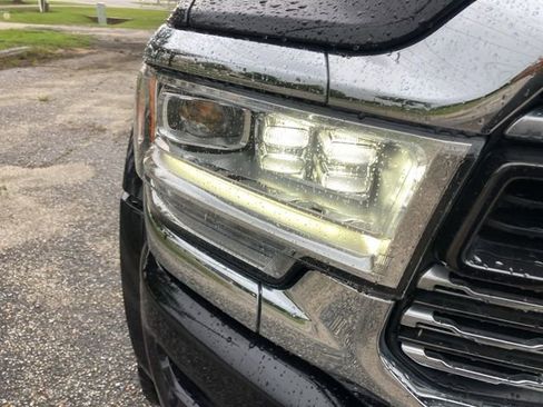 Used 2024 RAM 5500 4x4 Crew Cab image 9