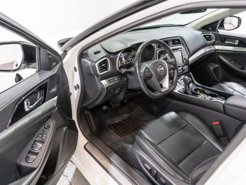 Used 2023 Nissan Maxima SL FWD image 12