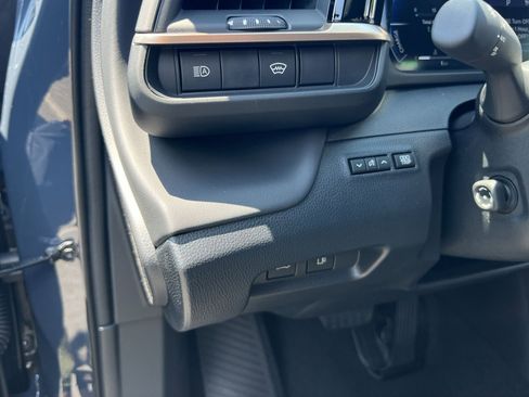 New 2026 Toyota Crown Platinum AWD/4WD image 23